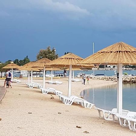 Abc Apartmani Vrsi Εξωτερικό φωτογραφία